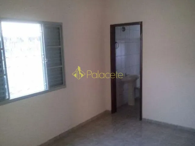 Casa com 150m² 3 quartos e 1 banheiro, à venda, no bairro Conjunto Habitacional Terra dos Ipês II (Fase II) em Pindamonhangaba