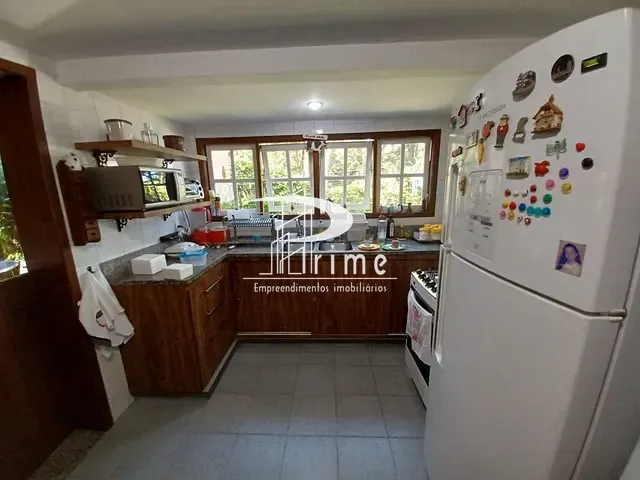 Casa com 2000m² 3 quartos e 3 banheiros, à venda, no bairro Maria Paula em São Gonçalo