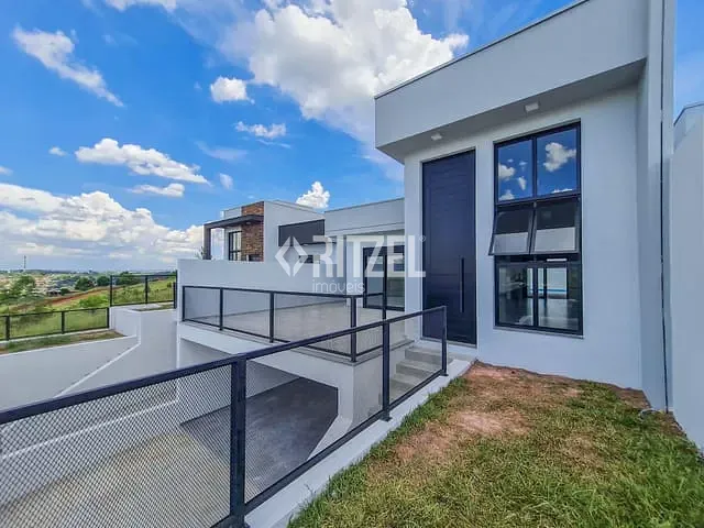Casa 3 quartos e 3 banheiros, à venda, no bairro Metzler em Campo Bom
