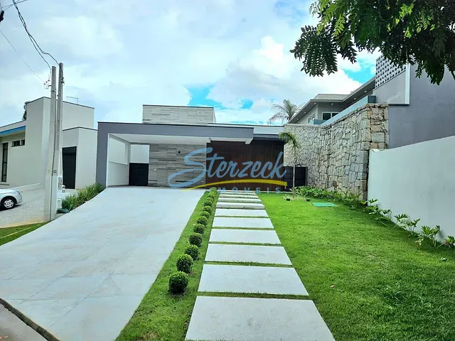 Casa com 451m² 3 quartos e 3 banheiros, para alugar, no bairro Villaggio Capríccio em Louveira