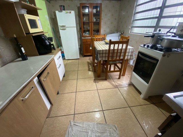 Casa com 130m² 2 quartos e 1 banheiro, à venda, no bairro Fragata em Pelotas