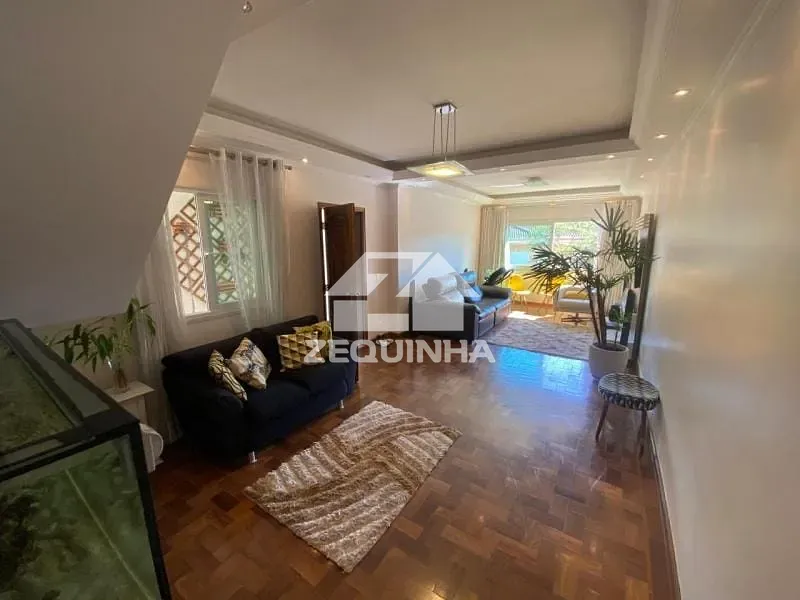 Casa, 3 quartos, 230 m² - Foto 4