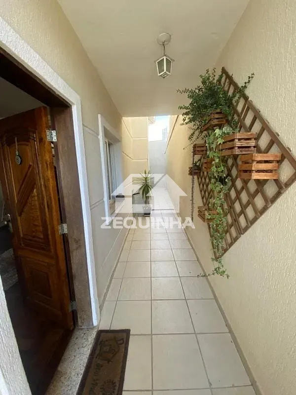Casa, 3 quartos, 230 m² - Foto 3