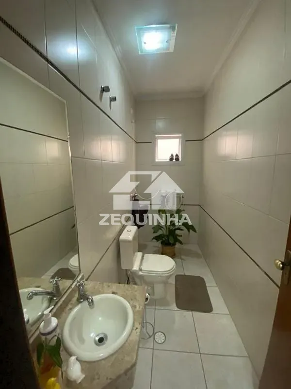 Casa, 3 quartos, 230 m² - Foto 15