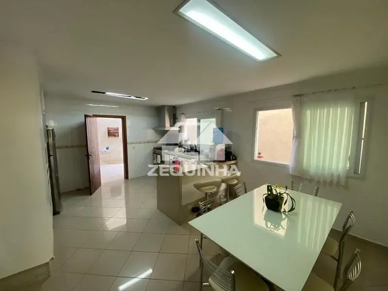 Casa, 3 quartos, 230 m² - Foto 19
