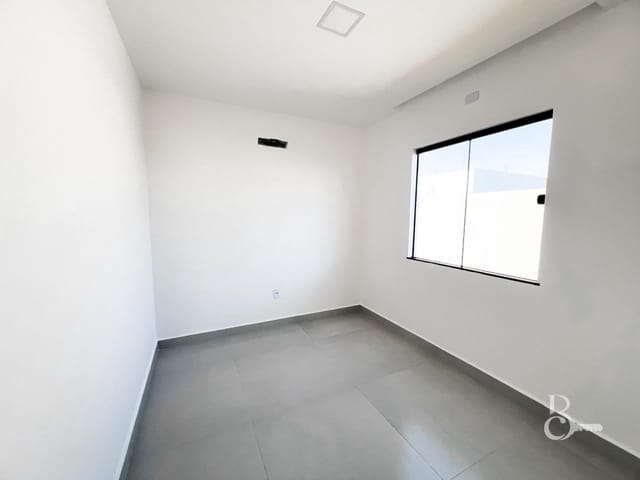 Casa 2 quartos e 1 banheiro, à venda, no bairro Parque Tarcisio Miranda em Campos dos Goytacazes