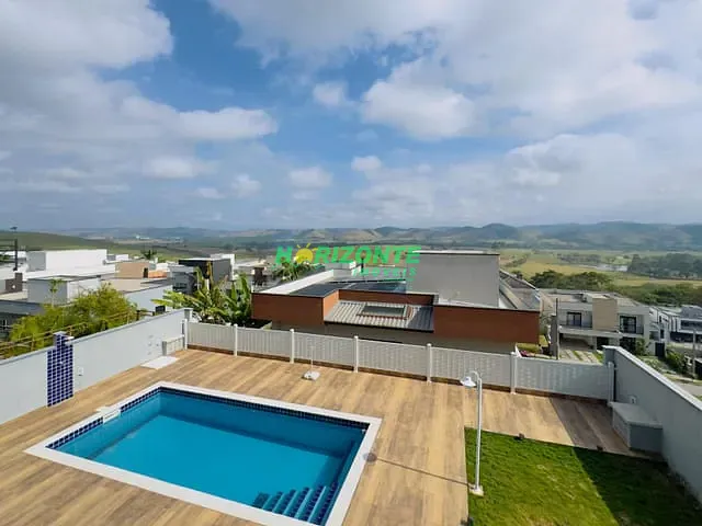 Casa com 443m² 4 quartos e 5 banheiros, à venda, no bairro Urbanova em São José dos Campos