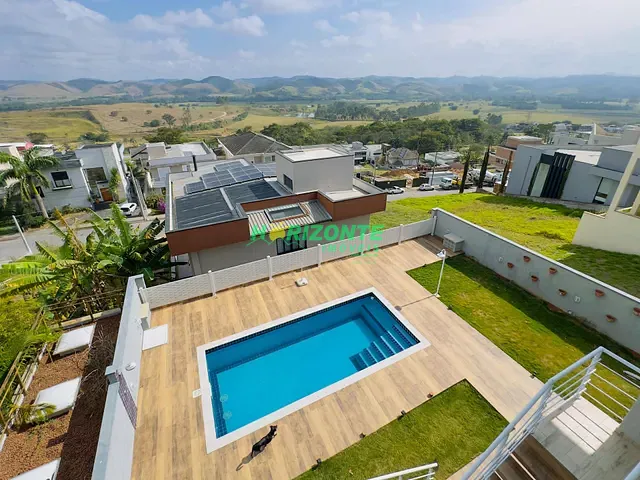 Casa com 443m² 4 quartos e 5 banheiros, à venda, no bairro Urbanova em São José dos Campos