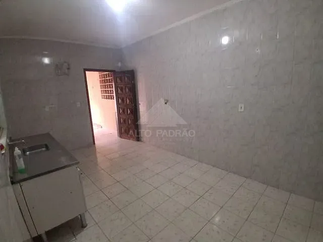 Casa com 138m² 4 quartos e 2 banheiros, à venda, no bairro Jardim Miranda D'Aviz em Mauá
