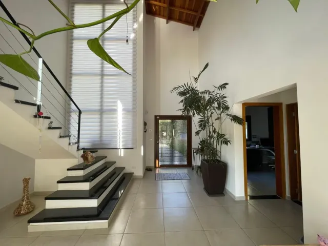 Casa com 1000m² 4 quartos e 4 banheiros, à venda, no bairro Chácara São João em Carapicuíba