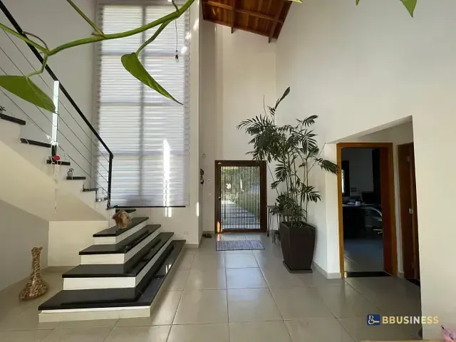 Casa com 1000m² 4 quartos e 4 banheiros, à venda, no bairro Chácara São João em Carapicuíba
