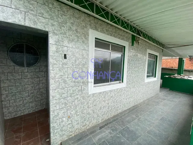 Casa 2 quartos e 1 banheiro, para alugar, no bairro Campo Grande em Rio de Janeiro