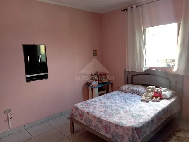 Casa com 204m² 2 quartos e 2 banheiros, à venda, no bairro Jardim Itapark Velho em Mauá