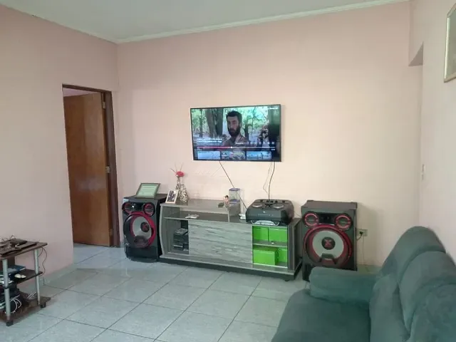 Casa com 204m² 2 quartos e 2 banheiros, à venda, no bairro Jardim Itapark Velho em Mauá