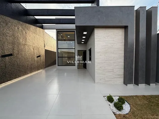 Casa com 200m² 3 quartos e 2 banheiros, à venda, no bairro Conjunto Habitacional Requião em Maringá