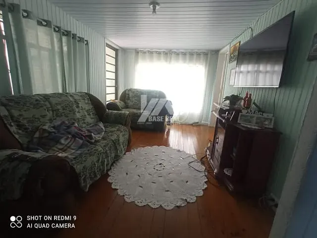 Casa com 360m² 4 quartos e 2 banheiros, à venda, no bairro Primavera em Guarapuava