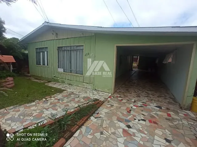 Casa com 360m² 4 quartos e 2 banheiros, à venda, no bairro Primavera em Guarapuava