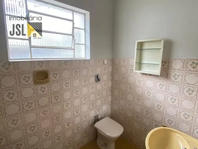 Casa com 150m² 2 quartos e 1 banheiro, para alugar, no bairro Vila Antônio Augusto Luiz em Caçapava