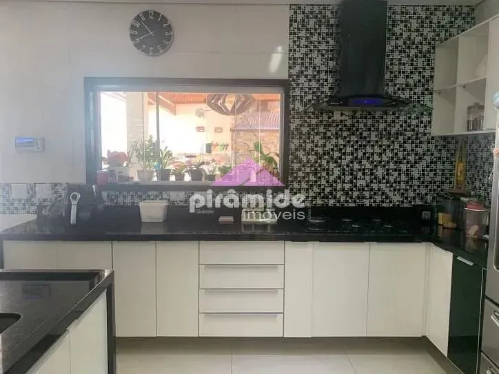 Casa, 5 quartos, 300 m² - Foto 15
