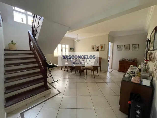 Casa 3 quartos e 4 banheiros, à venda, no bairro Urbanova em São José dos Campos