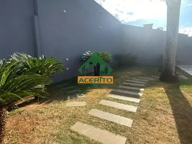 Casa com 660m² 3 quartos e 3 banheiros, à venda, no bairro Ipanema em Araçatuba