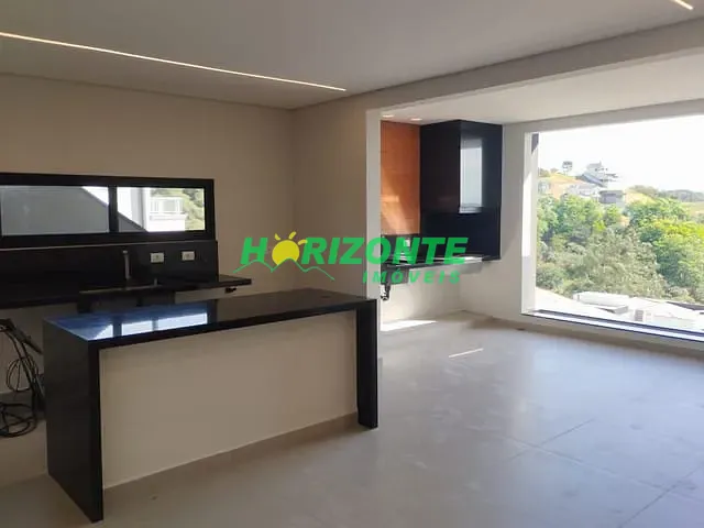 Casa com 169m² 3 quartos e 4 banheiros, à venda, no bairro Recanto dos Eucaliptos em São José dos Campos