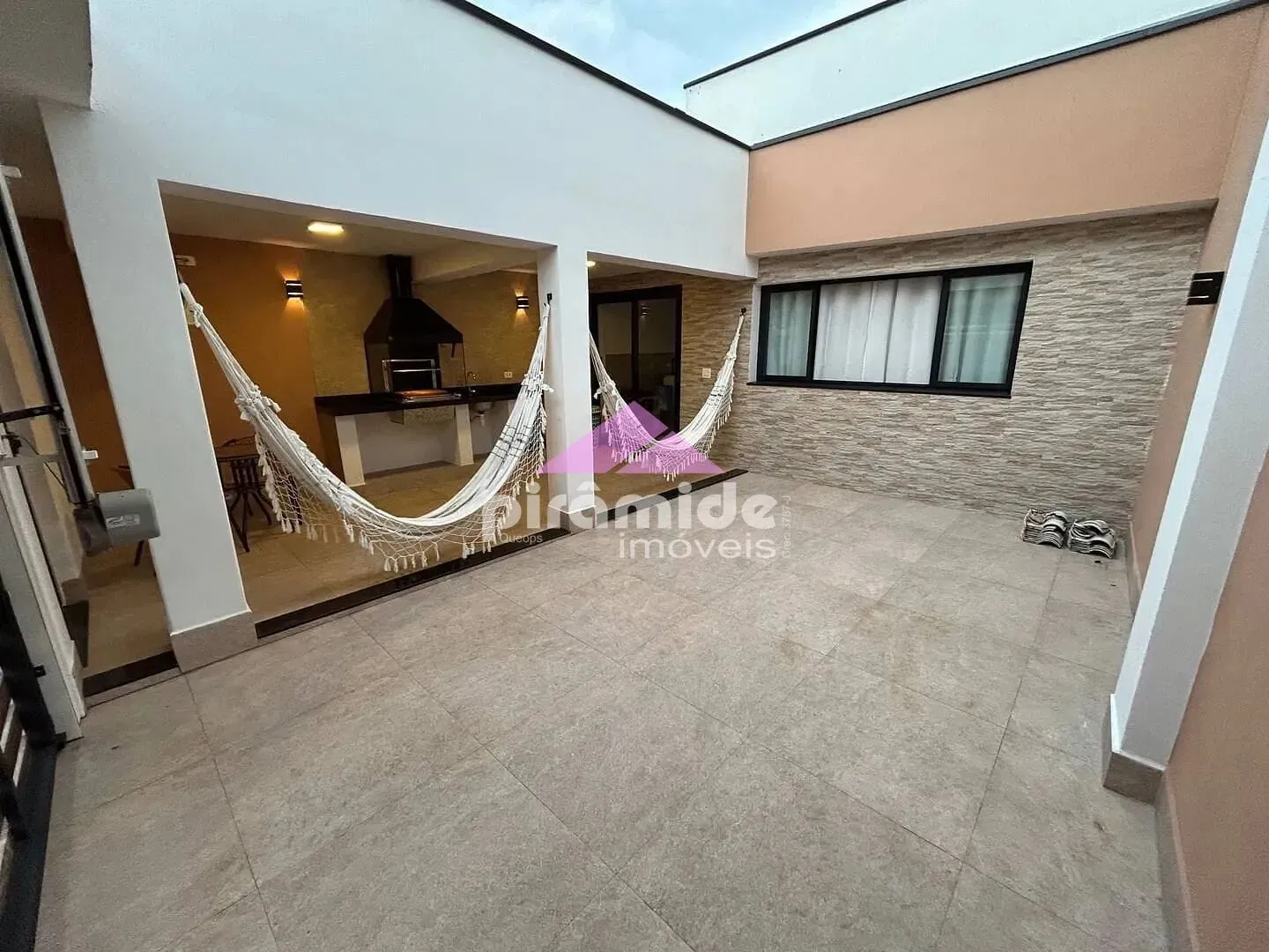 Casa, 2 quartos, 100 m² - Foto 2