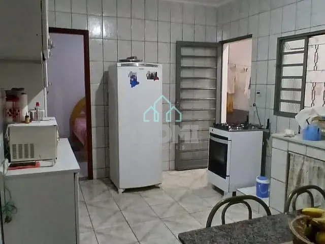 Casa com 145m² 3 quartos e 1 banheiro, à venda, no bairro Jardim Sandra Maria em Taubaté
