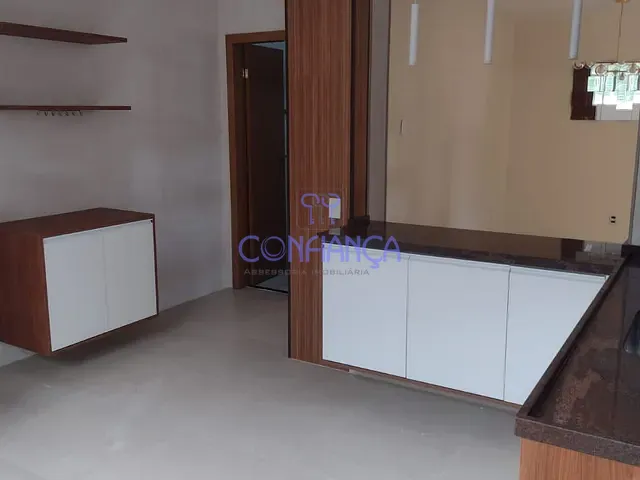 Casa 2 quartos e 1 banheiro, à venda, no bairro Santíssimo em Rio de Janeiro