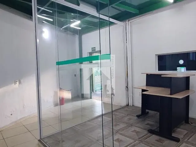 Casa com 351m² 3 quartos e 4 banheiros, à venda ou para alugar, no bairro Cidade Nova em Jundiaí