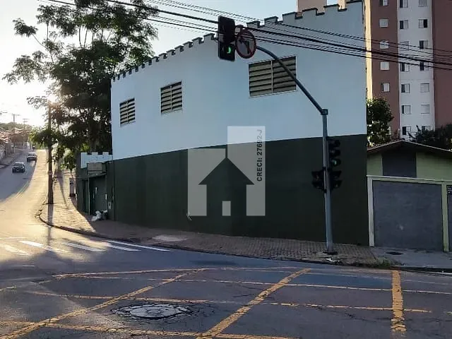 Casa com 351m² 3 quartos e 4 banheiros, à venda ou para alugar, no bairro Cidade Nova em Jundiaí