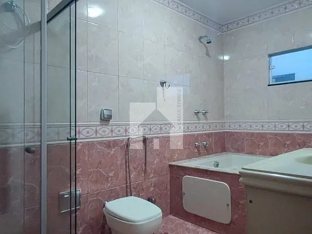 Casa com 351m² 3 quartos e 4 banheiros, à venda ou para alugar, no bairro Cidade Nova em Jundiaí