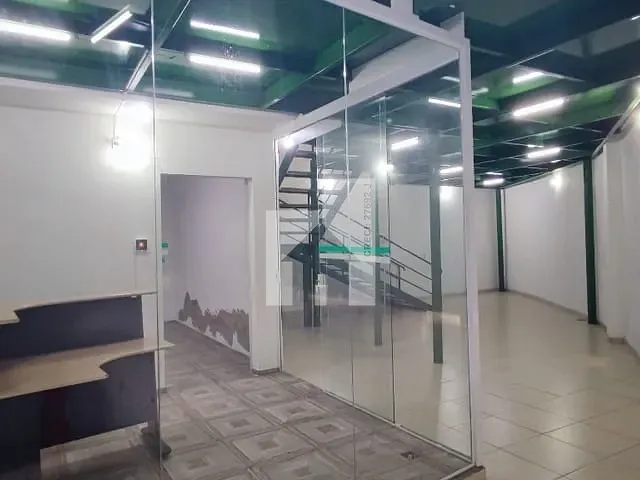Casa com 351m² 3 quartos e 4 banheiros, à venda ou para alugar, no bairro Cidade Nova em Jundiaí