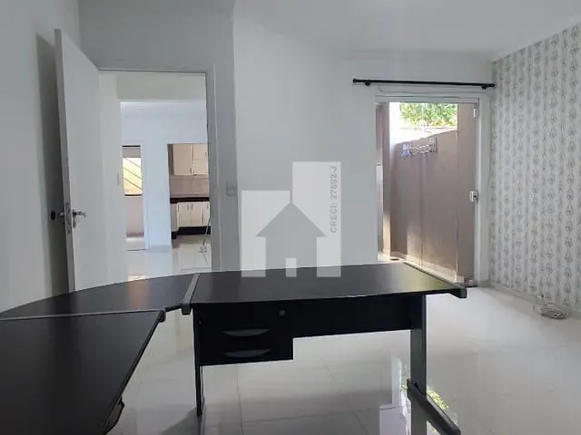 Casa com 351m² 3 quartos e 4 banheiros, à venda ou para alugar, no bairro Cidade Nova em Jundiaí