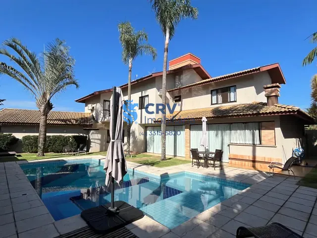 Casa com 660m², à venda, no bairro Jardim Tarobá em Cambé