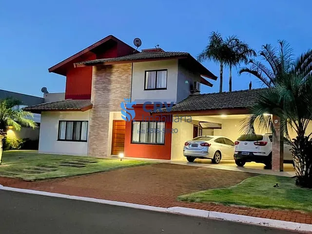 Casa com 660m², à venda, no bairro Jardim Tarobá em Cambé