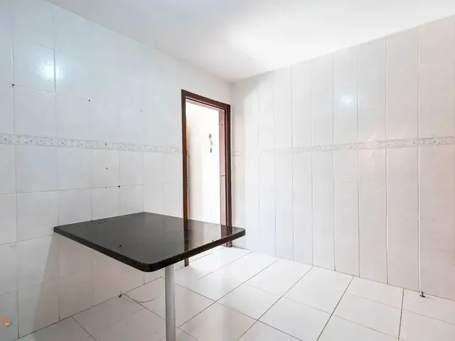 Casa com 330m² 3 quartos e 2 banheiros, à venda, no bairro Novo Mundo em Curitiba