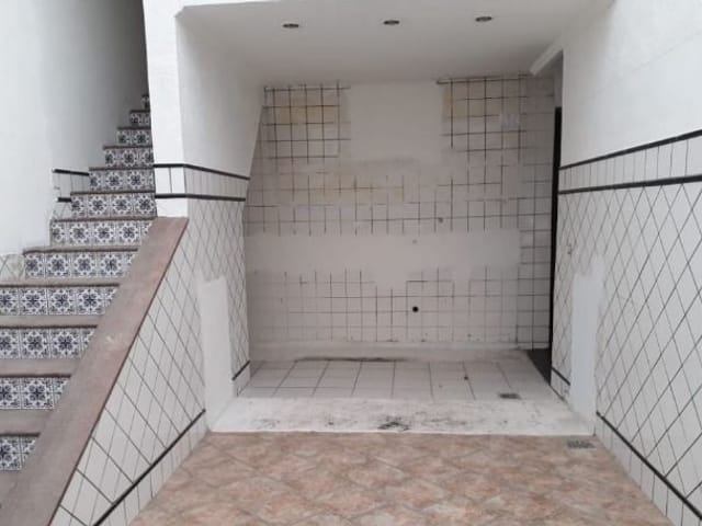 Casa com 240m² 1 quarto e 3 banheiros, para alugar, no bairro Super Quadra Morumbi em São Paulo