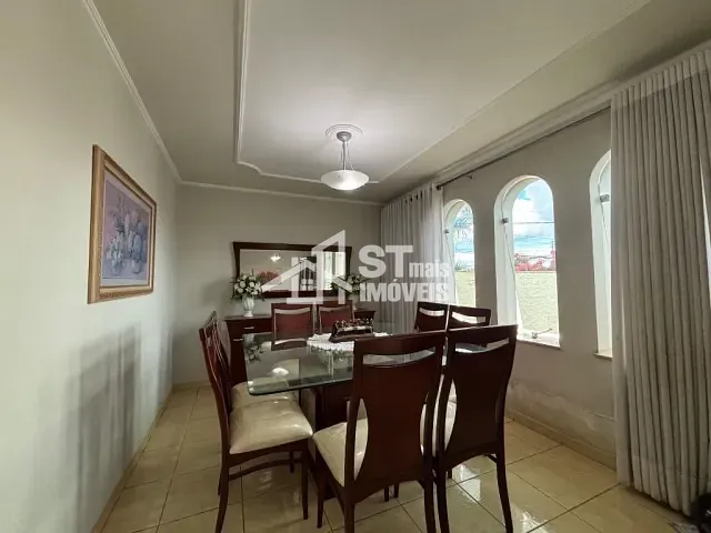 Casa com 300m² 3 quartos e 1 banheiro, à venda, no bairro Jardim Nova Andradas em Andradas