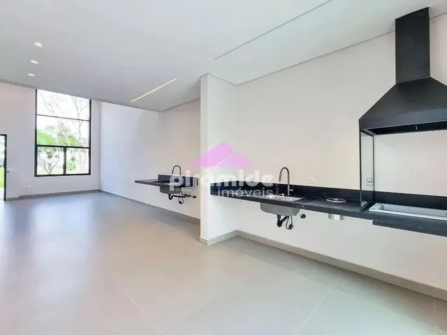 Casa com 250m² 3 quartos e 2 banheiros, à venda, no bairro Condomínio Vem Viver Jacareí em Jacareí