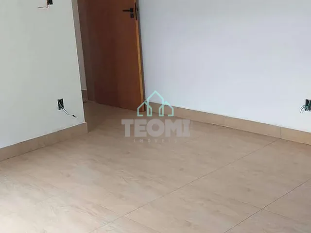 Casa com 150m² 3 quartos e 2 banheiros, à venda, no bairro Areão em Taubaté