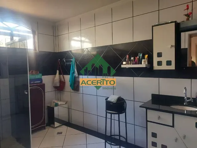 Casa com 250m² 3 quartos e 3 banheiros, à venda, no bairro Monterrey em Araçatuba