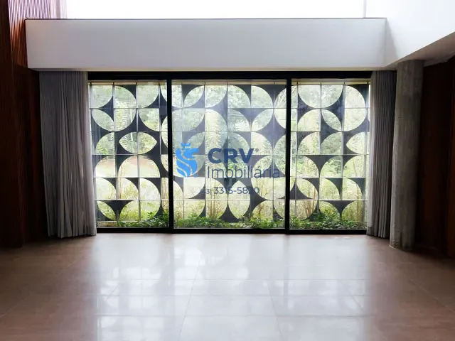 Casa com 762m² 4 quartos e 1 banheiro, à venda, no bairro Esperança em Londrina