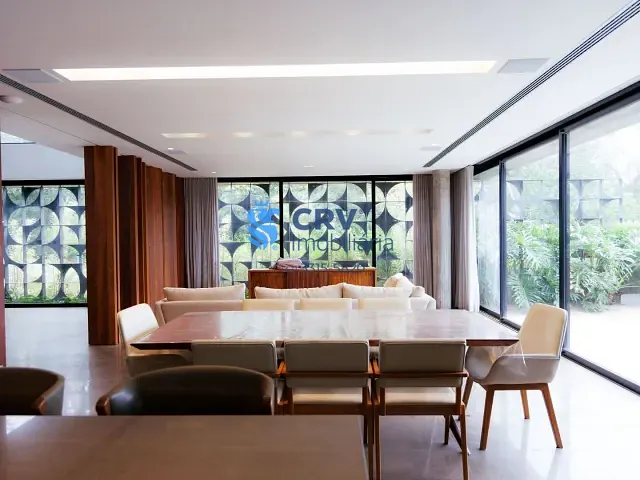 Casa com 762m² 4 quartos e 1 banheiro, à venda, no bairro Esperança em Londrina