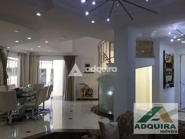 Sobrado com 450m² 4 quartos e 5 banheiros, à venda ou para alugar, no bairro Estrela em Ponta Grossa