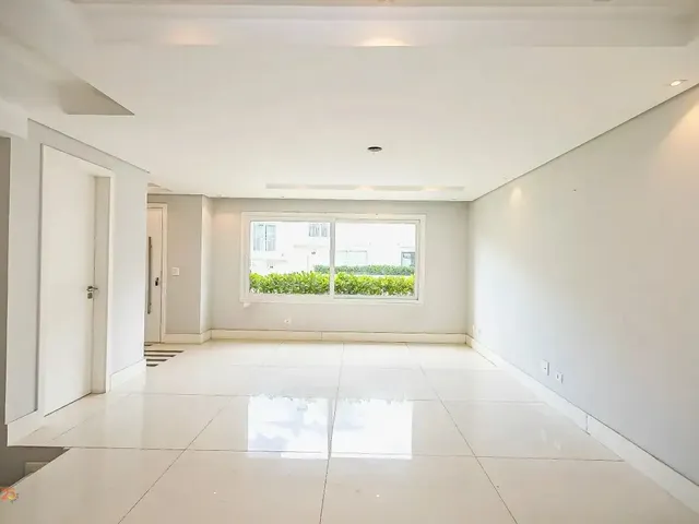 Casa à venda, no bairro Santo Inácio em Curitiba