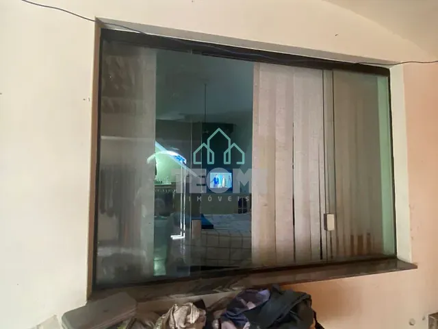 Casa 1 quarto e 1 banheiro, à venda, no bairro Parque São Cristóvão em Taubaté