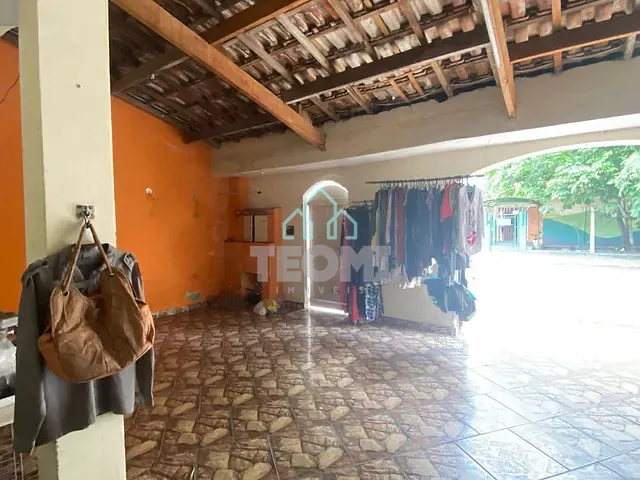 Casa 1 quarto e 1 banheiro, à venda, no bairro Parque São Cristóvão em Taubaté