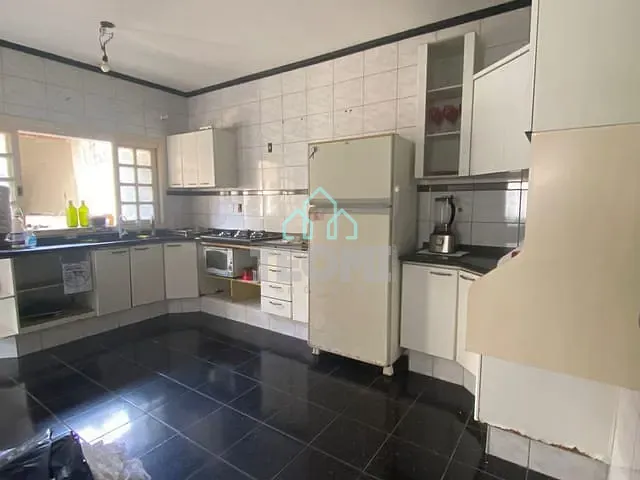 Casa 1 quarto e 1 banheiro, à venda, no bairro Parque São Cristóvão em Taubaté