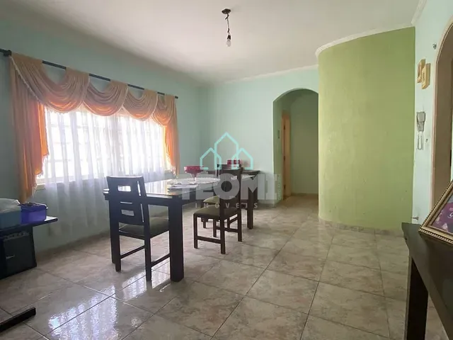 Casa 1 quarto e 1 banheiro, à venda, no bairro Parque São Cristóvão em Taubaté